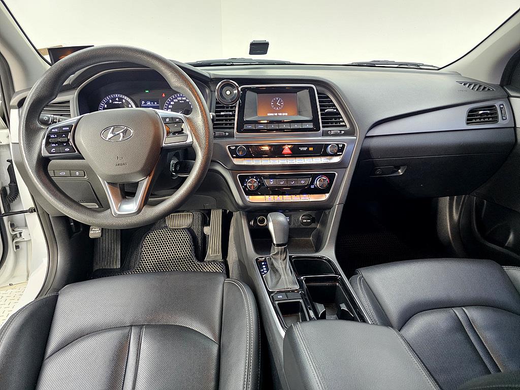 HYUNDAI Sonata - Vista 5