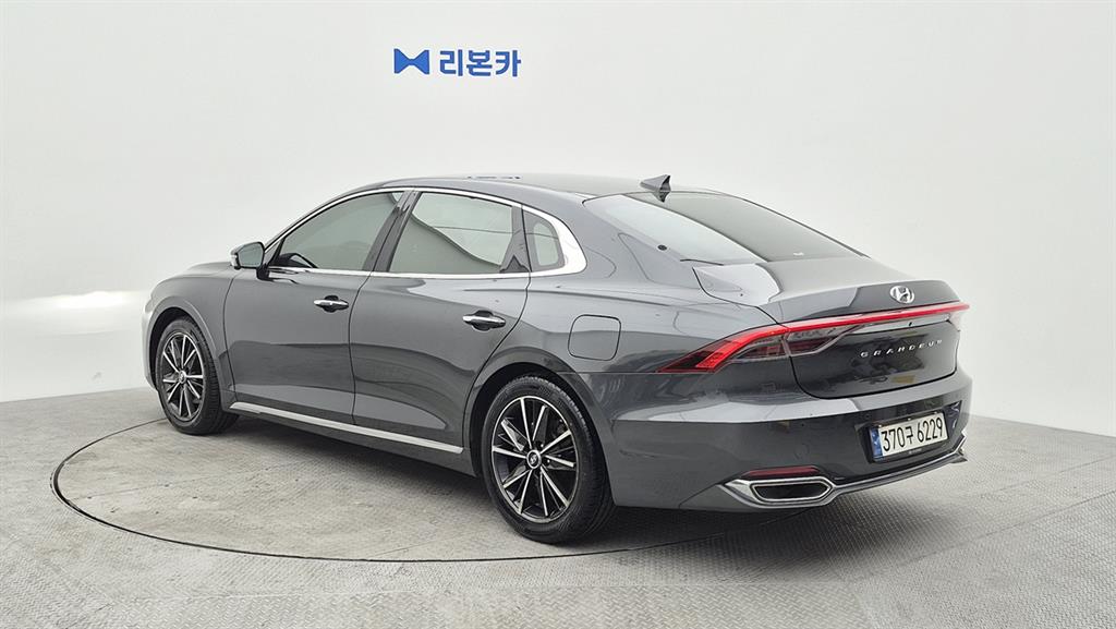 HYUNDAI Grandeur - Vista 4