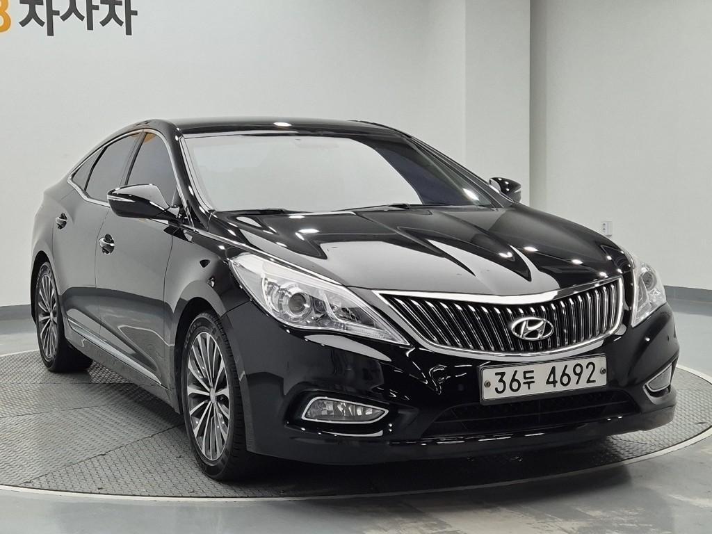HYUNDAI Grandeur - Vista 4