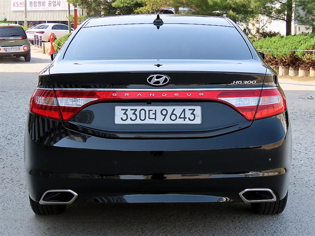 HYUNDAI Grandeur - Vista 4