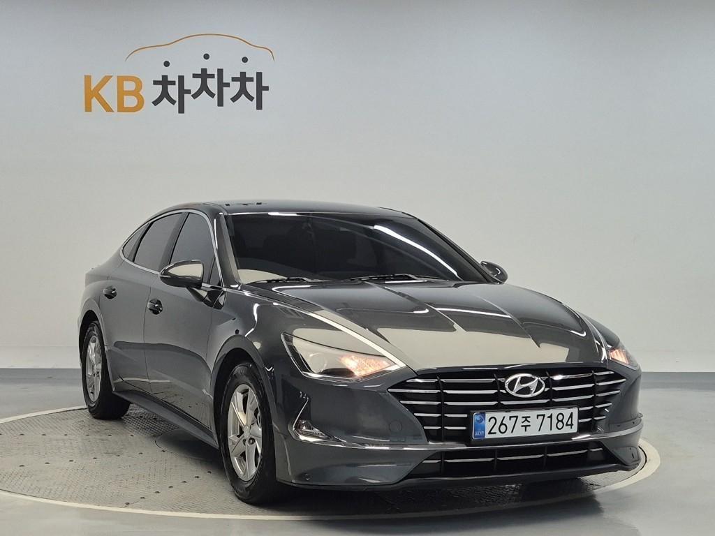 HYUNDAI Sonata - Vista 4