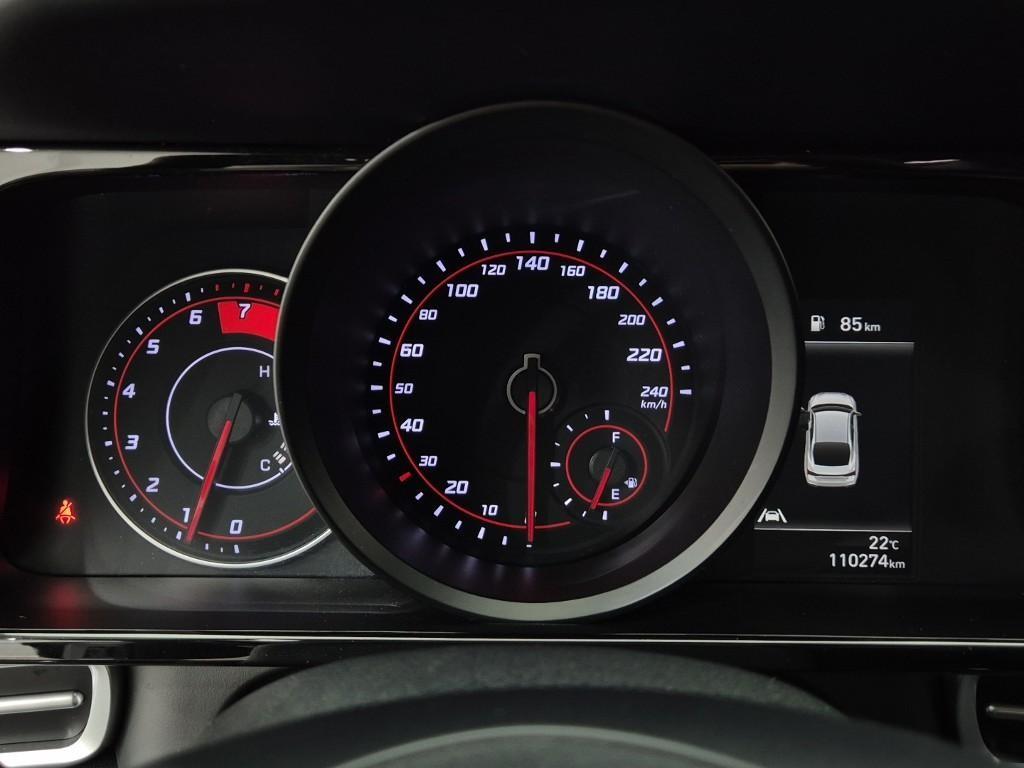 HYUNDAI Avante - Vista 6