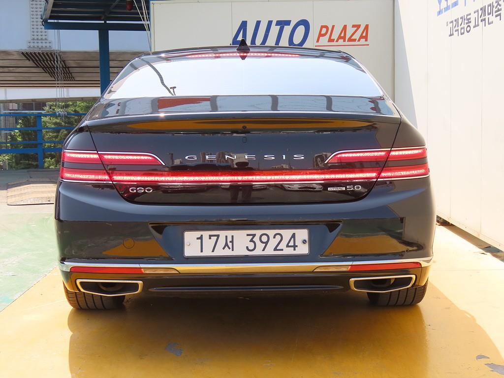 Genesis G90 - Vista 4