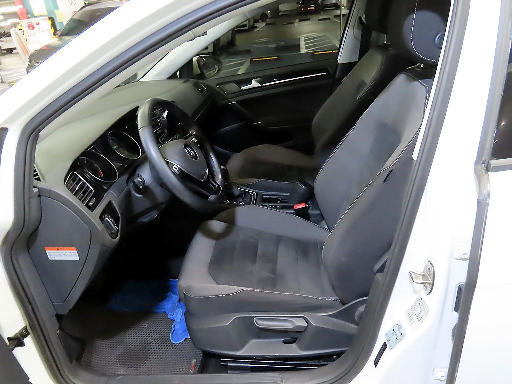 Volkswagen Golf - Vista 6