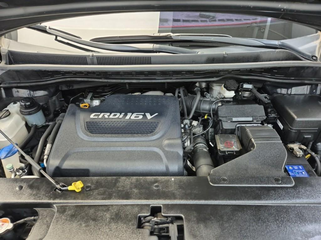 KIA Carnival - Vista 5