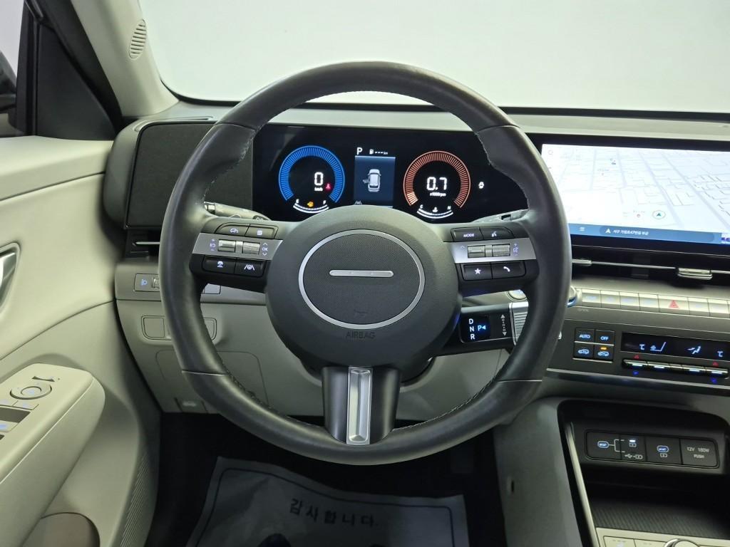 HYUNDAI Kona - Vista 8