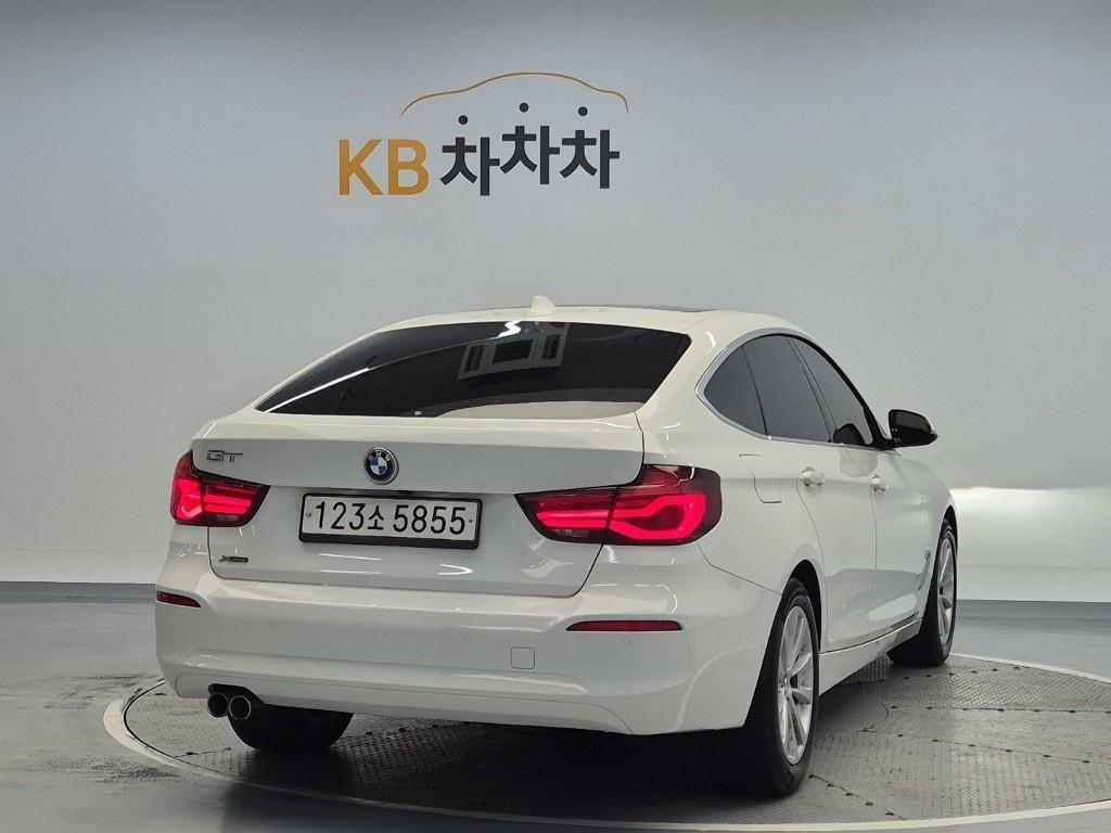 BMW Gran Turismo - Vista 3