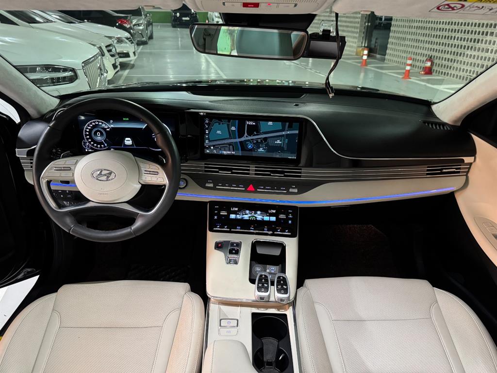 HYUNDAI Grandeur - Vista 8