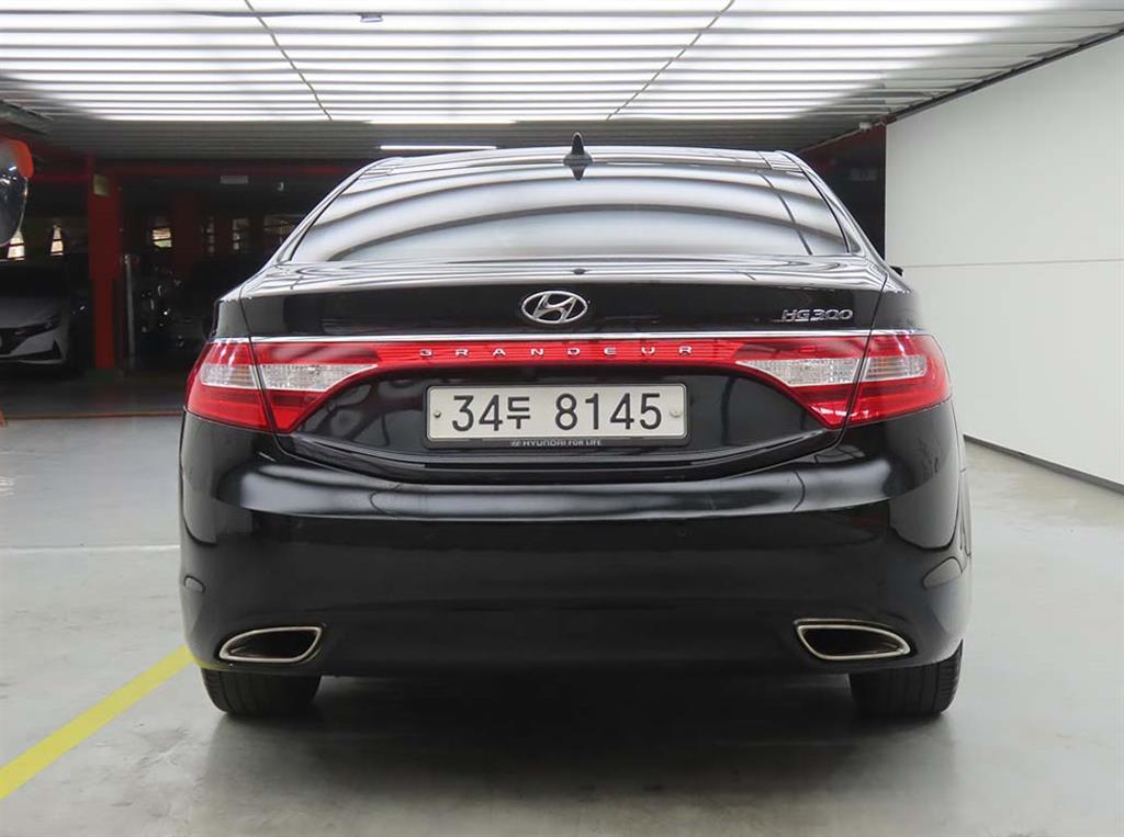 HYUNDAI Grandeur - Vista 3