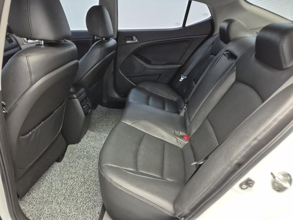 KIA K5 - Vista 12