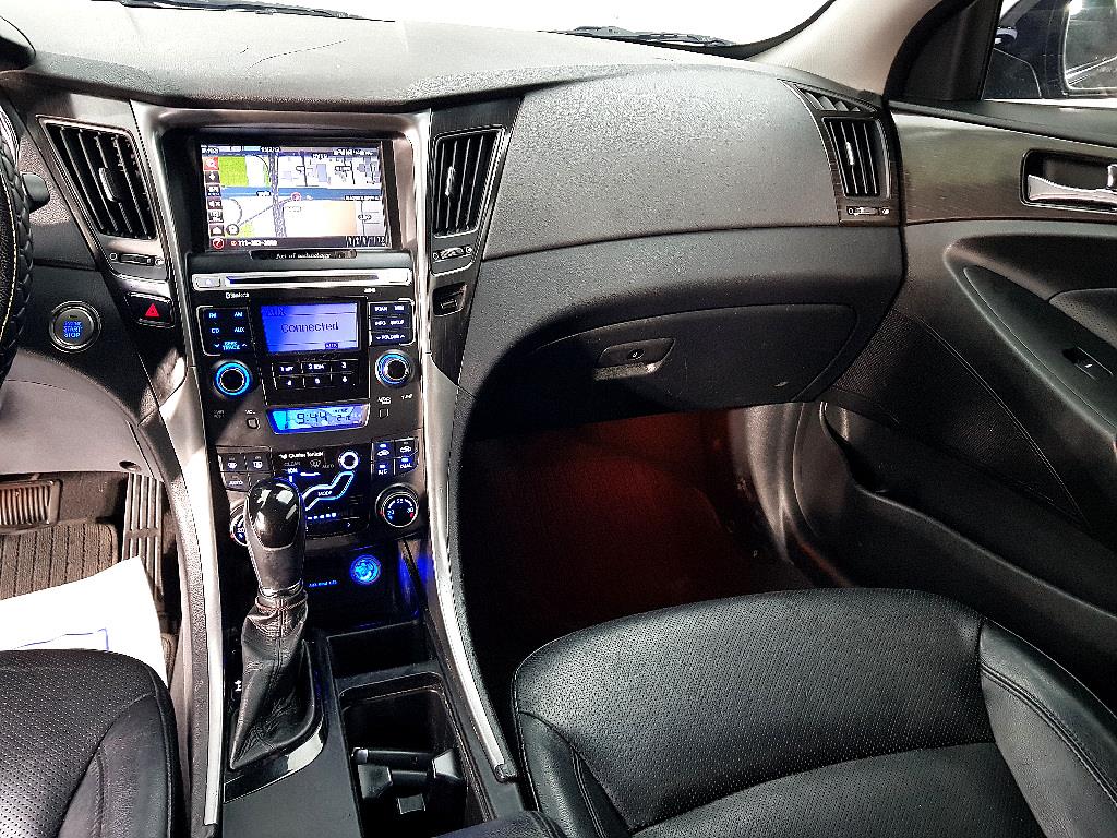 HYUNDAI Sonata - Vista 10