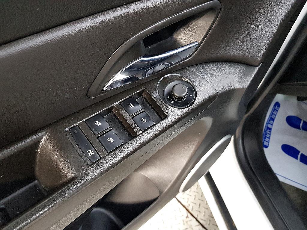 Chevrolet Cruise - Vista 9