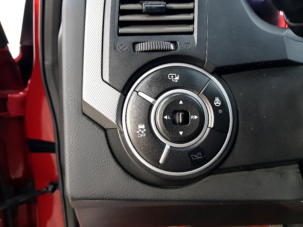 Ssangyong Korando - Vista 12