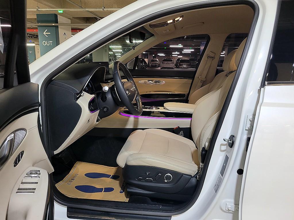 Genesis GV70 - Vista 7