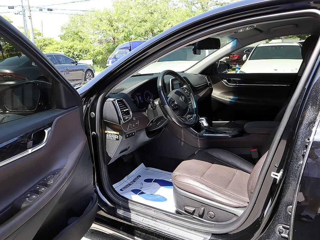 HYUNDAI Grandeur - Vista 11