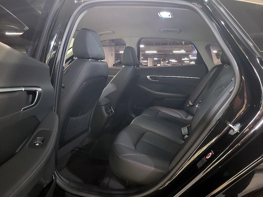 HYUNDAI Sonata - Vista 8