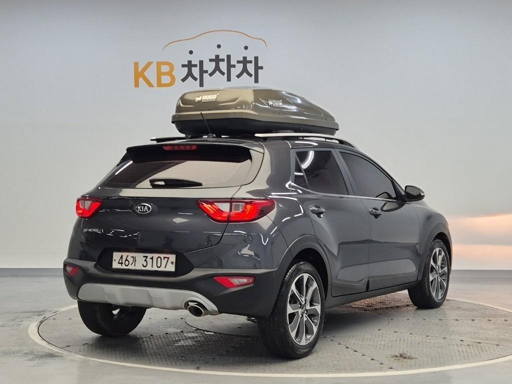 KIA Stonic - Vista 3