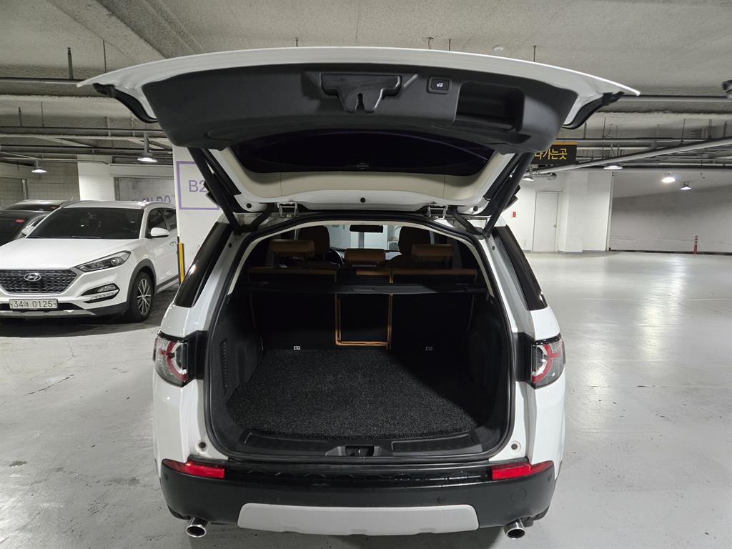 Land Rover Discovery Sports - Vista 9