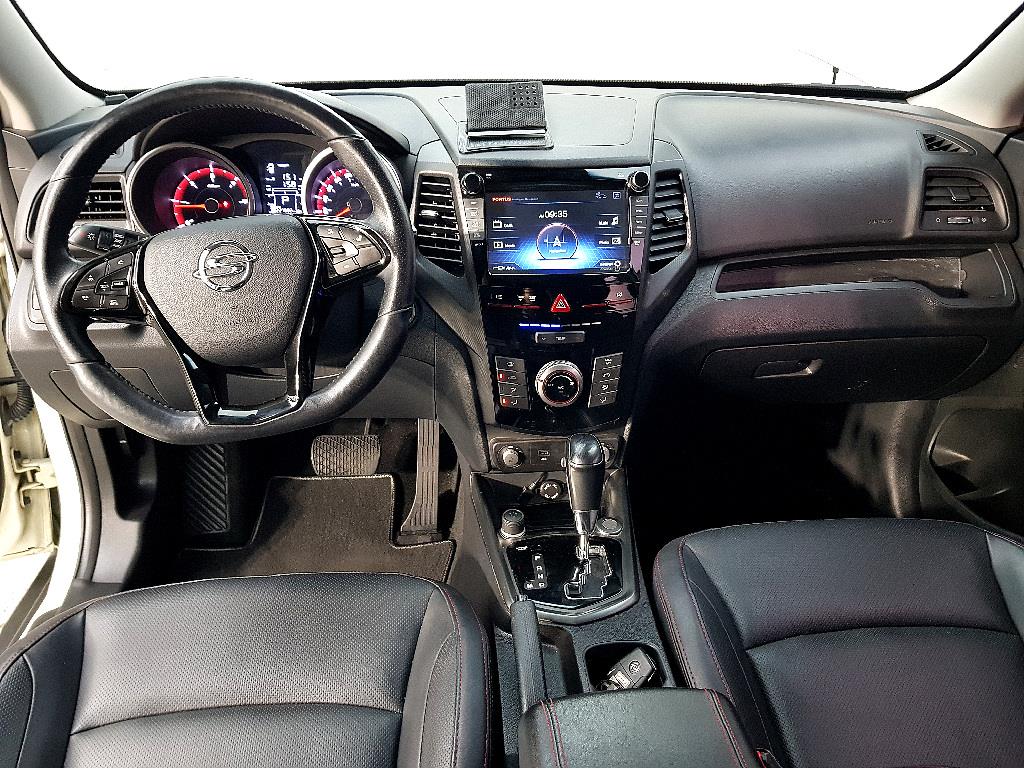 Ssangyong Tivoli - Vista 5