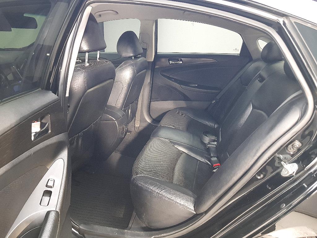 HYUNDAI Sonata - Vista 9