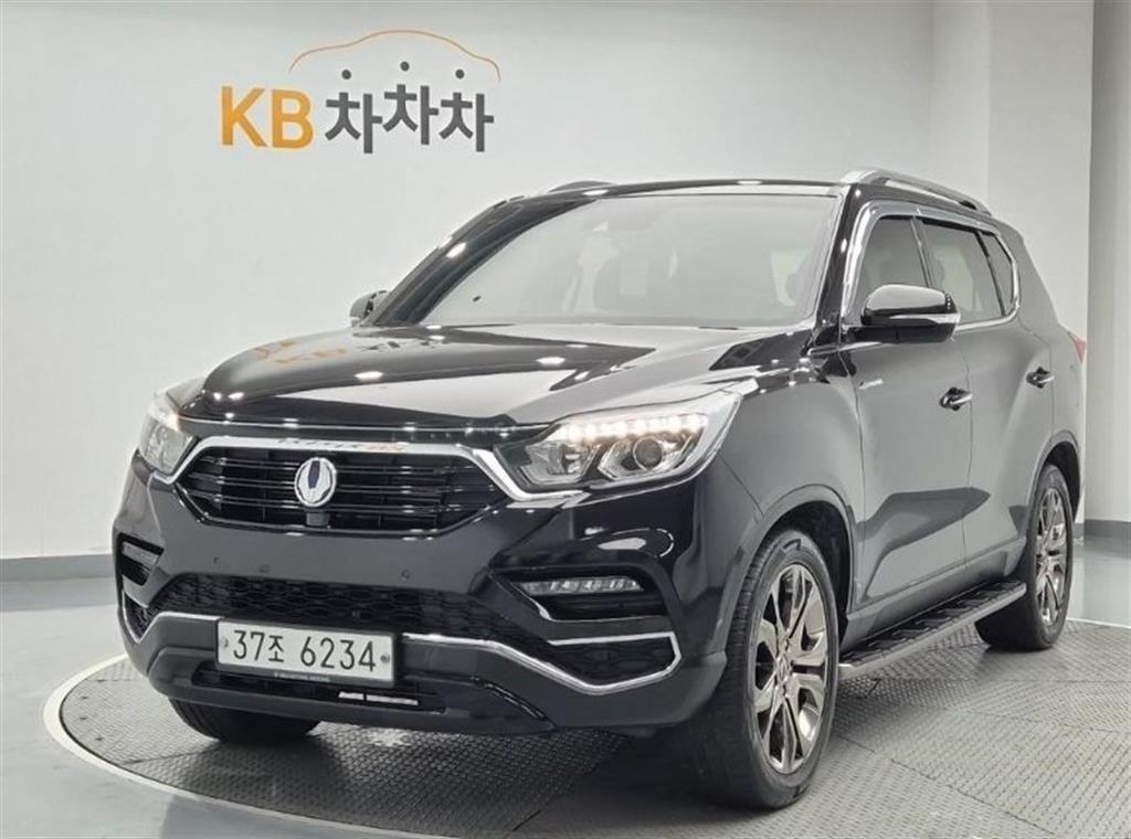 Ssangyong Rexton 2018 Negro - Importación desde Corea - HF Imports Iquique - Foto 1