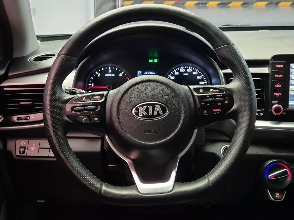 KIA Stonic - Vista 9