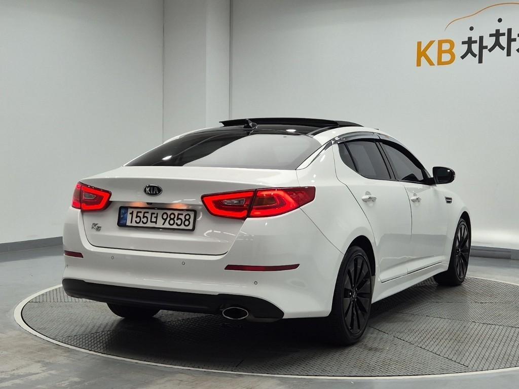 KIA K5 - Vista 3