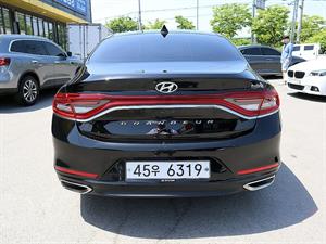 HYUNDAI Grandeur - Vista 8