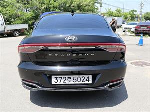 HYUNDAI Grandeur - Vista 6