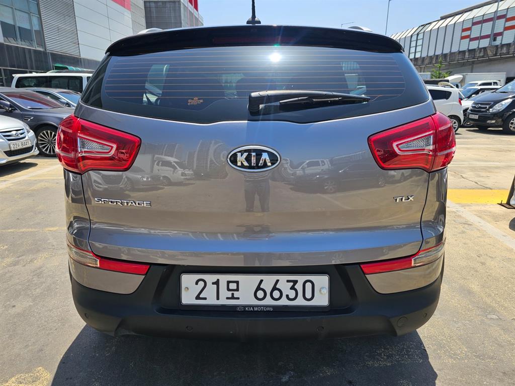 KIA Sportage - Vista 4