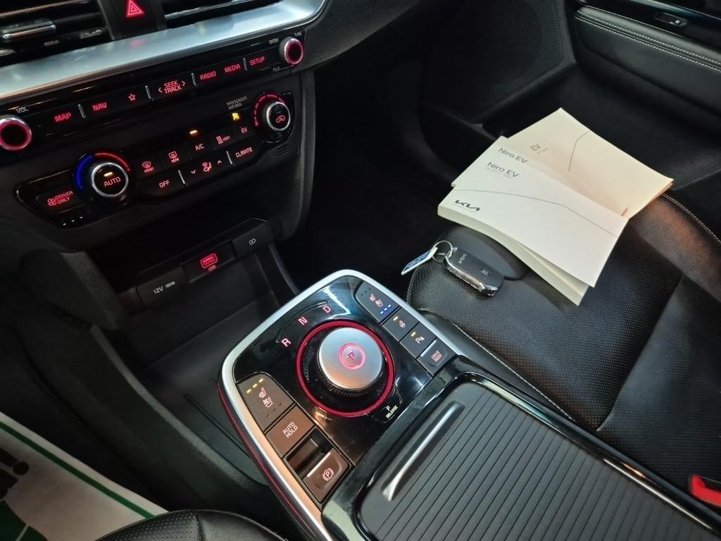 KIA Niro - Vista 8