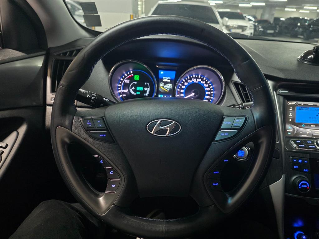 HYUNDAI Sonata - Vista 7
