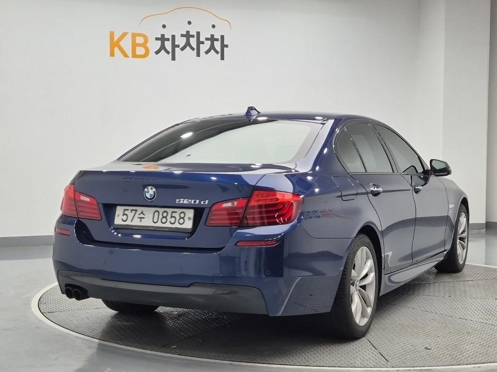BMW 5 Series - Vista 4