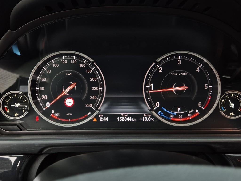 BMW 5 Series - Vista 5