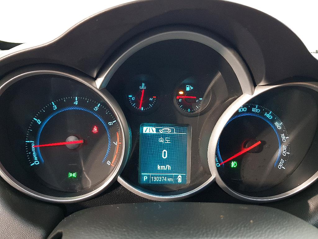 Chevrolet Cruise - Vista 5