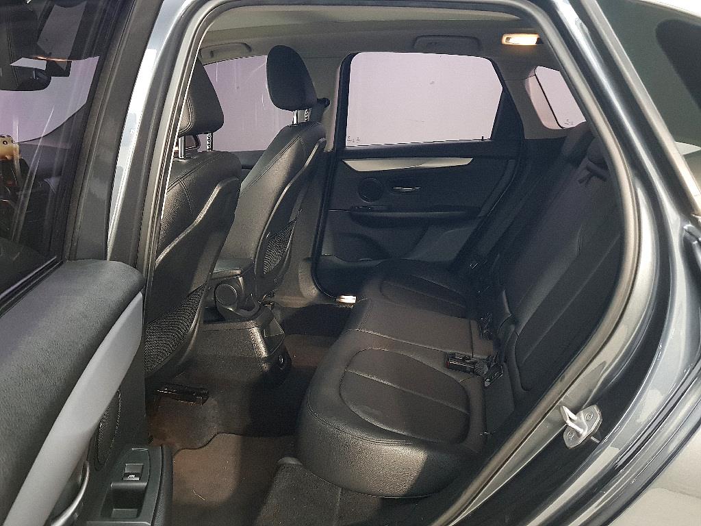 BMW 2 series - Vista 9
