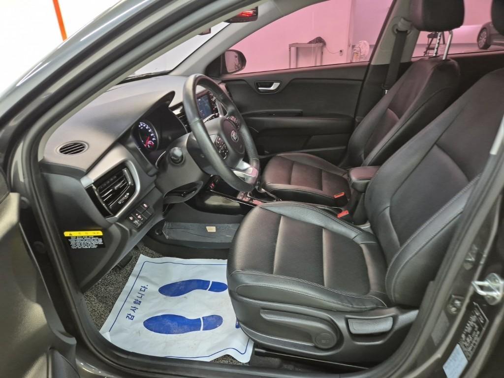 KIA Stonic - Vista 11