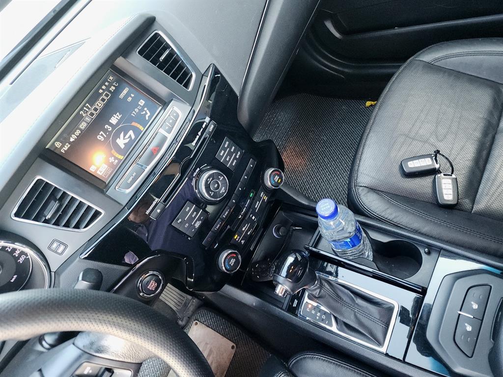 KIA K7 - Vista 9