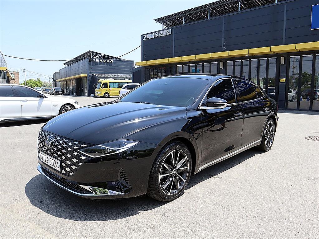 HYUNDAI Grandeur - Vista 3