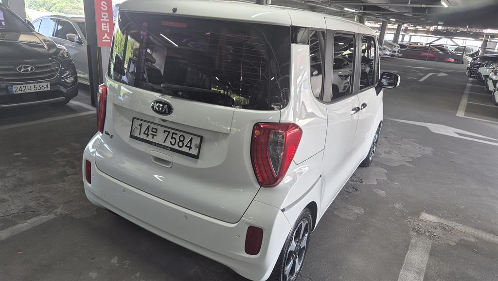 KIA Ray - Vista 2