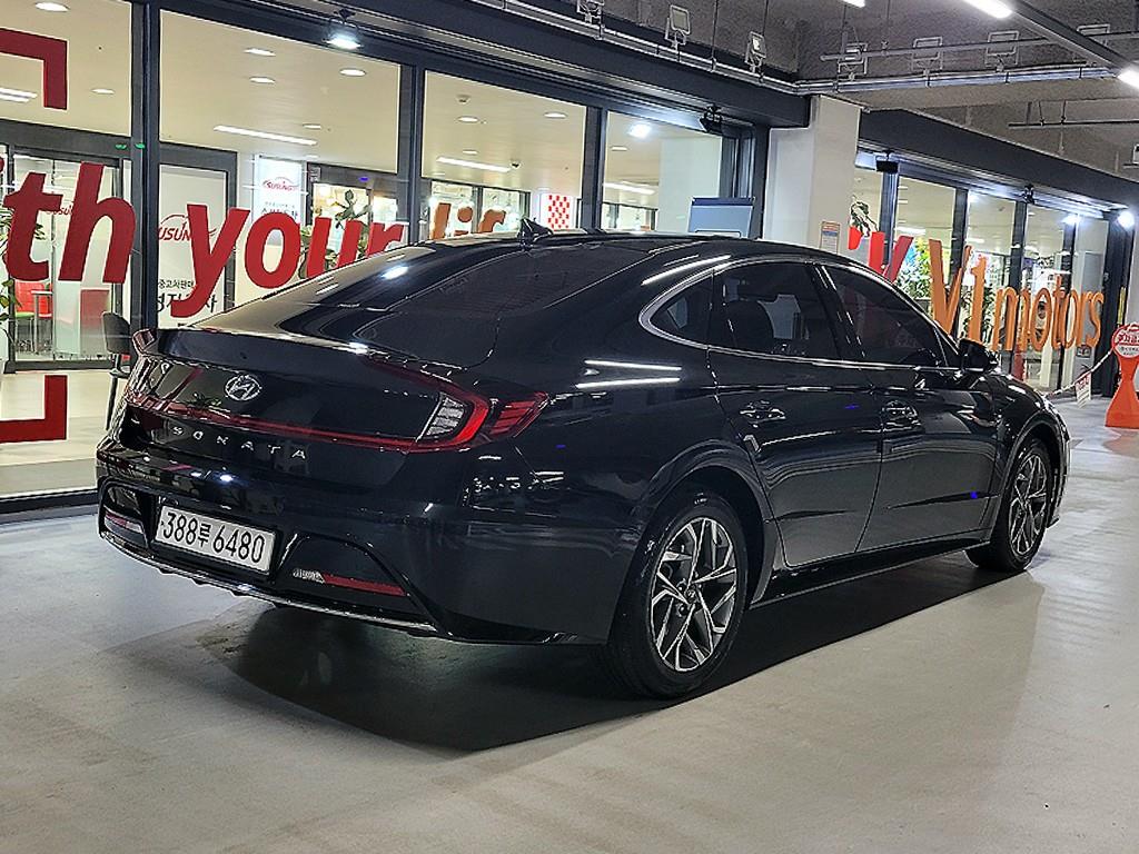 HYUNDAI Sonata - Vista 4