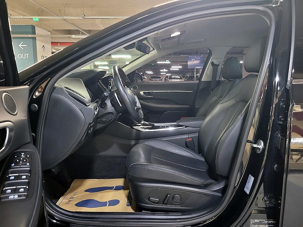HYUNDAI Sonata - Vista 7