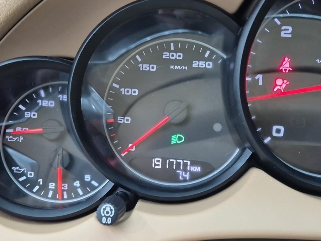 Porsche Cayenne 2015 Negro - Importación desde Corea - HF Imports Iquique - Foto 17