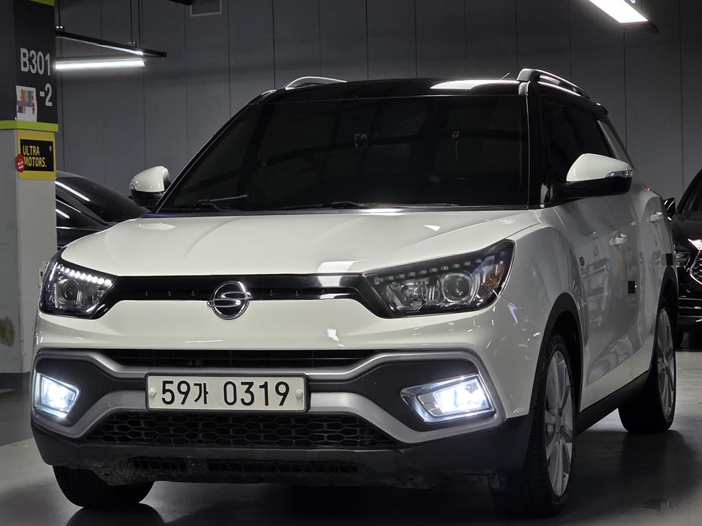 Ssangyong Tivoli 2016 Blanco - Importación desde Corea - HF Imports Iquique - Foto 1