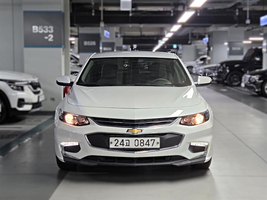 Chevrolet Malibu - Vista 3