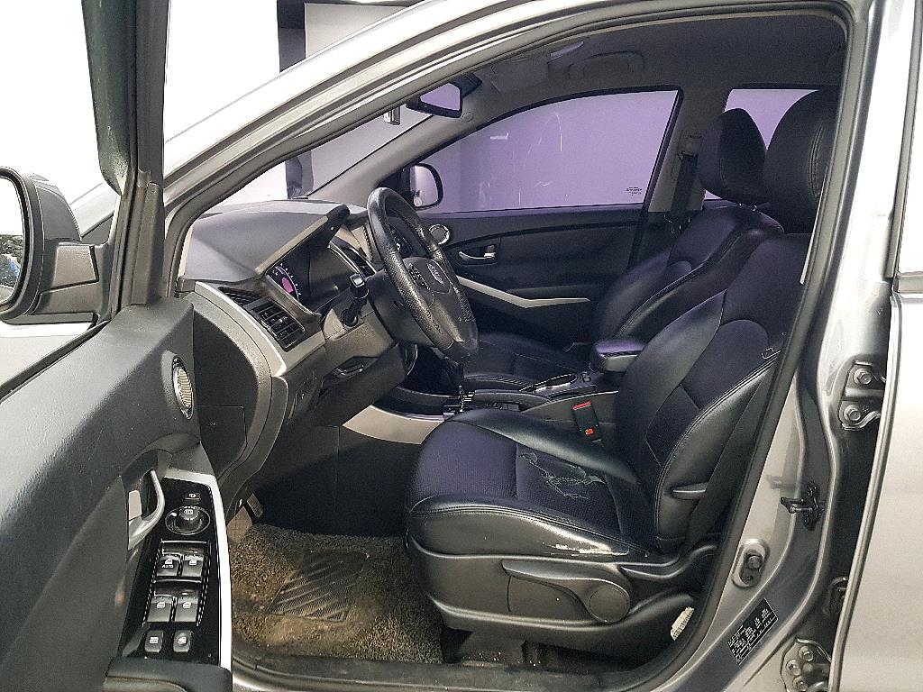 Ssangyong Korando - Vista 7