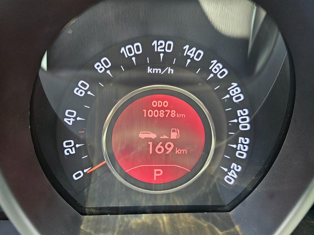 KIA Sportage - Vista 8