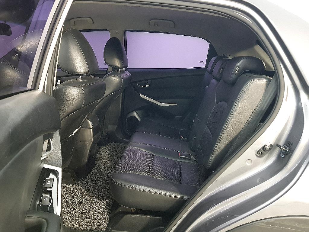 Ssangyong Korando - Vista 8