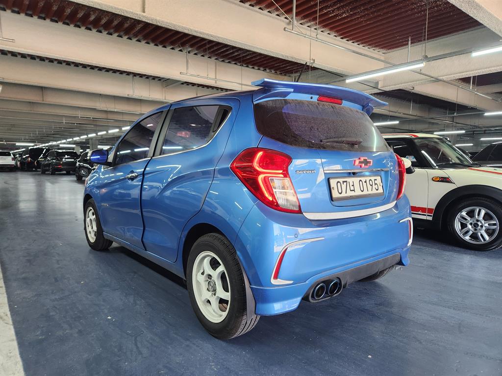 Chevrolet Spark - Vista 5