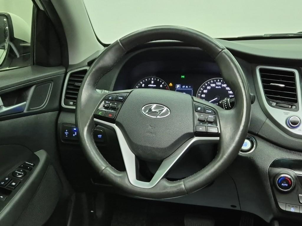 HYUNDAI Tucson - Vista 10